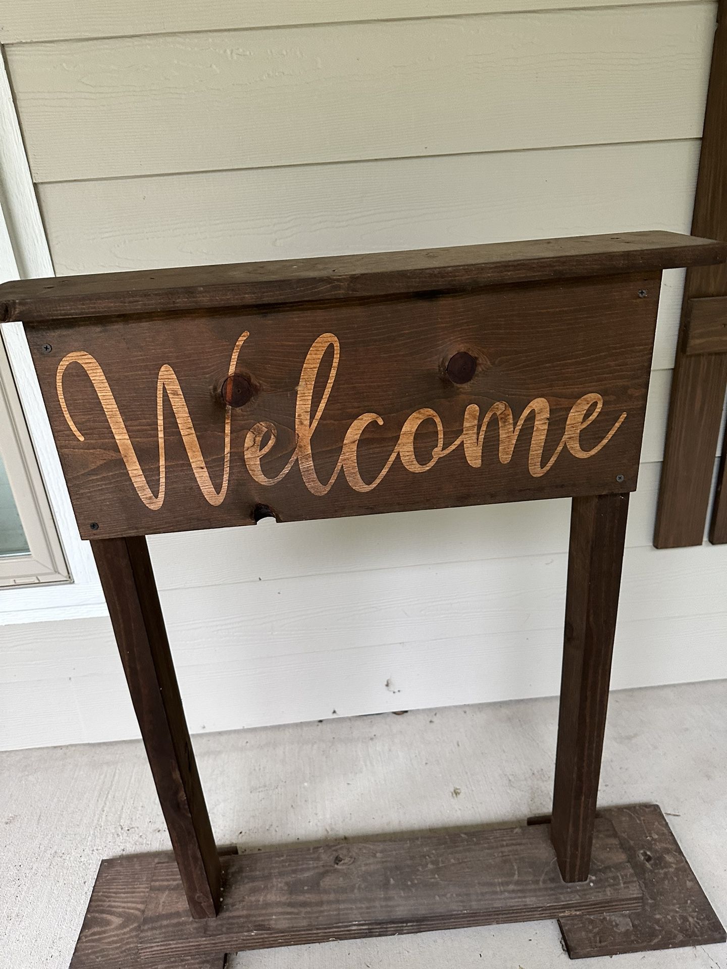 Welcome Sign Plant Holder 