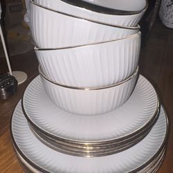 Stoneware Dish Set