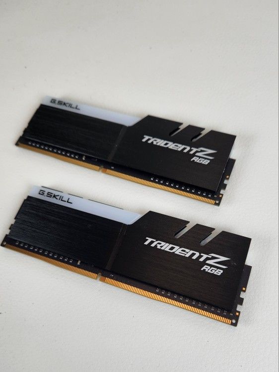 G Skill Trident Z ddr4 RAM 16gb 3200mhz