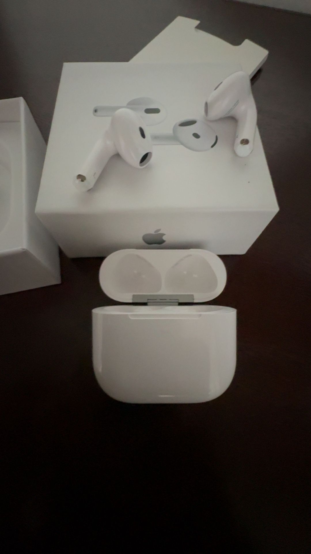 Airpod 4