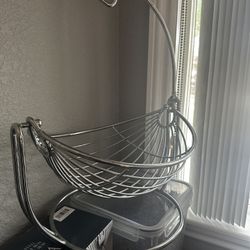 Fruit basket
