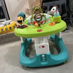 TinyLove Activity Walker 
