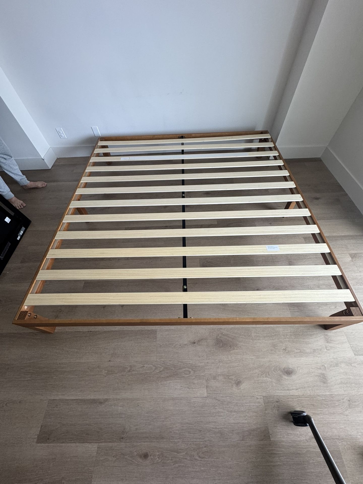 Wood Bed Frame - Size King