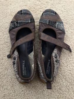 merrell barefoot Size 7 - Bracken Vibram