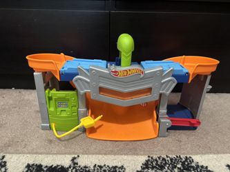 Hot Wheels Garage Playset
