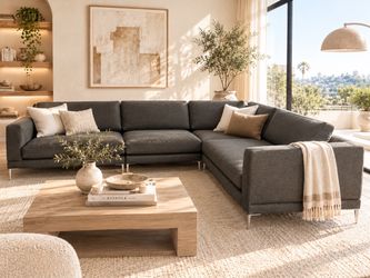 DellaRobbia Dania Sectional Sofa Couch Retails 10k