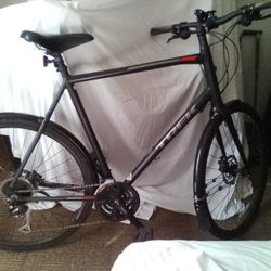 Trek  Fx3 Mountain Bike Hybrid 