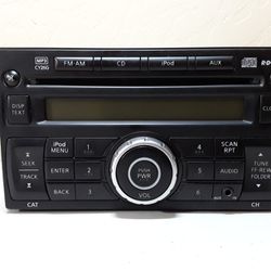 Nissan 28185-1VK1A Deck-Cd Car Radio