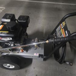 MI-T-M CM-3000-0MMB Pressure Washer 3000 PSI 2.4 GPM