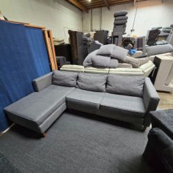 Can Deliver! Clean Gray Sectional With Chaise Sofa Couch