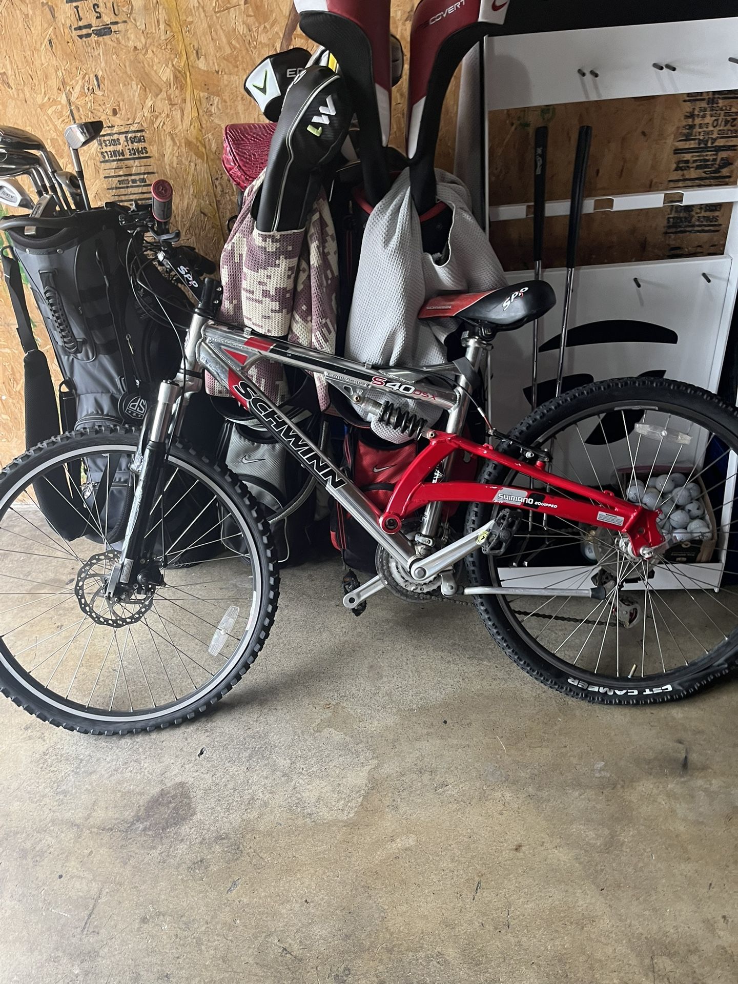 Schwinn bike S40DSX