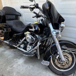 2004 Harly Davidson Road King 