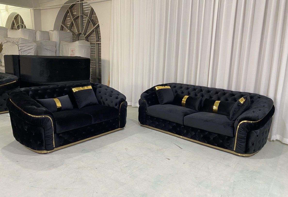 Luxury Black Velvet Sofa Set with Gold Details ✨🖤.Financing Available Down $53 Ask Price 