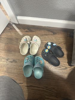 Toddler crocs