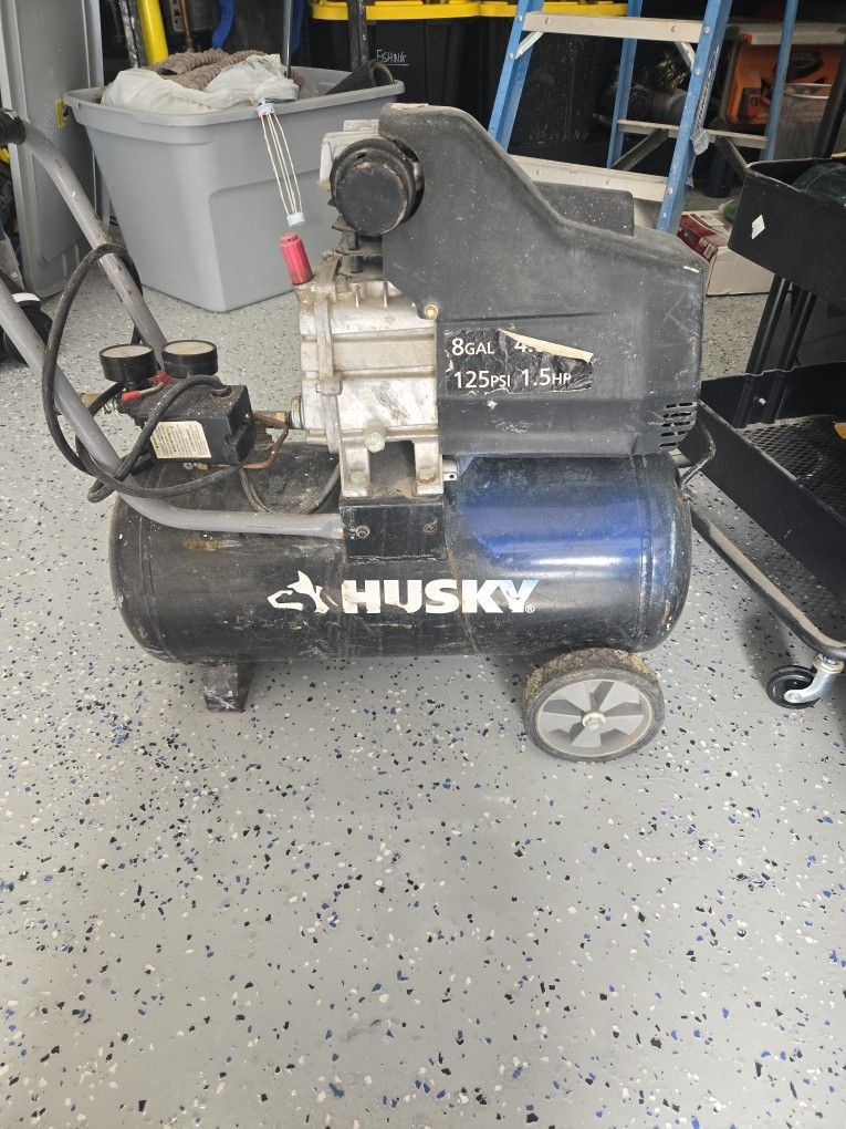 Husky 8 Gallon Compressor