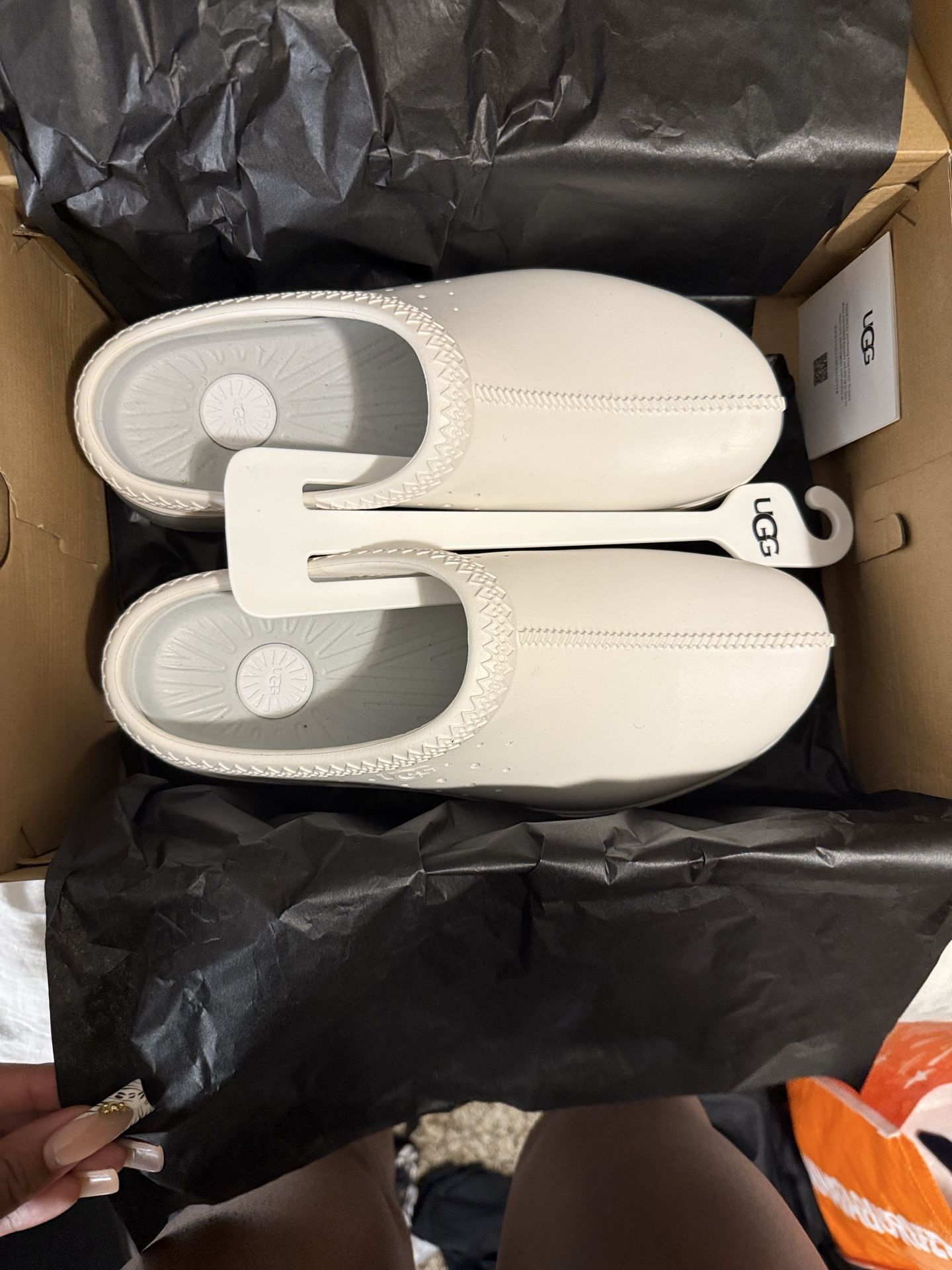 ugg slides