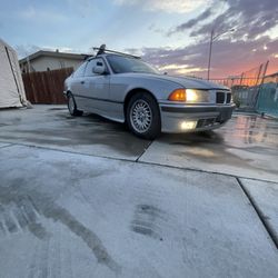 1994 BMW 318iS