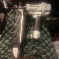 Metabo HPT 7/16" Standard Crown Stapler, Pro-Preferred Pneumatic Power Nailers