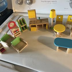 Doll House Furniture 