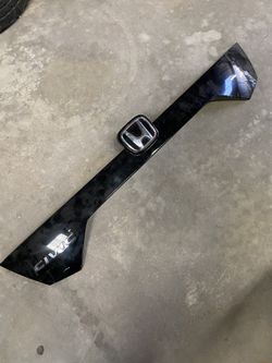Honda Civic trunk molding