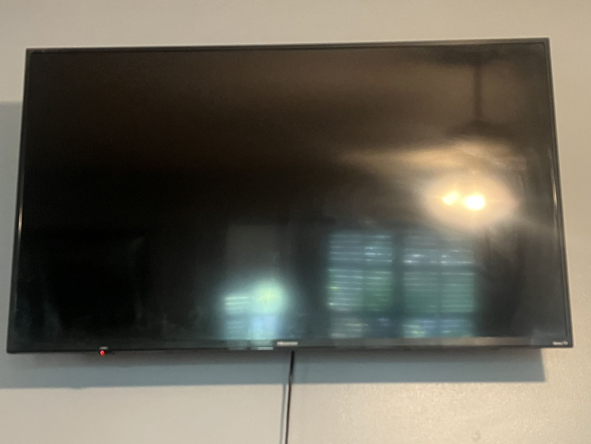 Hisense 50 Inch Roku TV With Remote