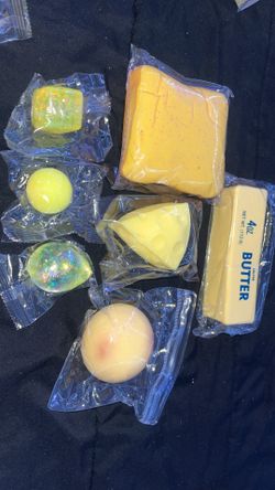 Yellow squishy pack amazing squishy