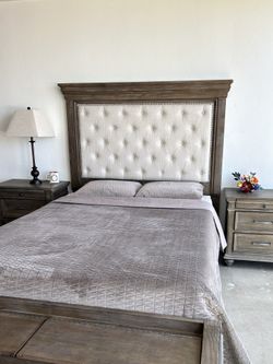 Complete Set: Queen Bed Set + 2 Nightstands + Box Spring (Drop-off Available)