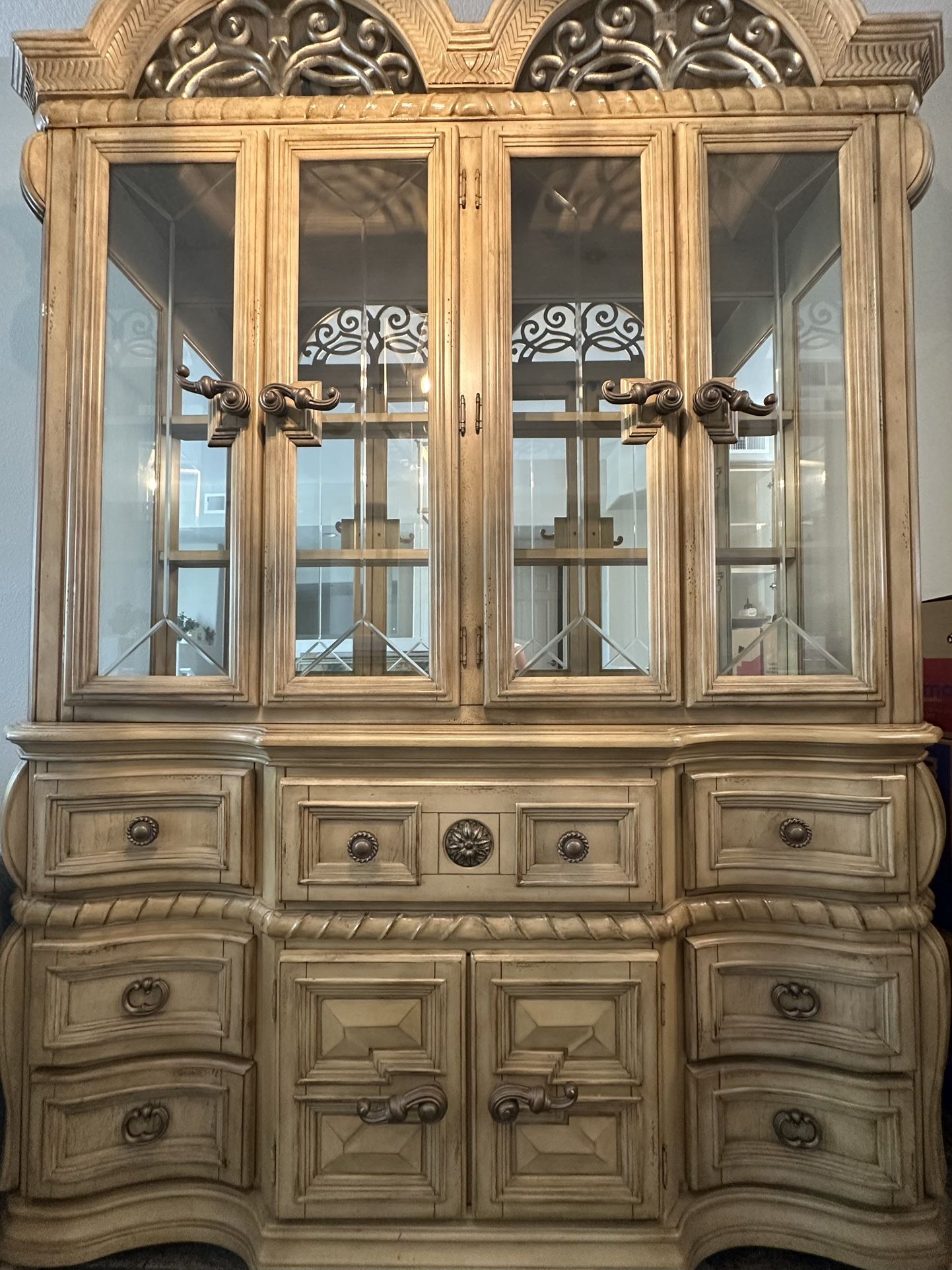 China Hutch