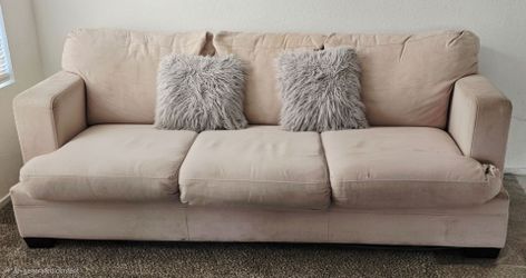 3-Seat Fabric Sofa – Comfortable & Sturdy
