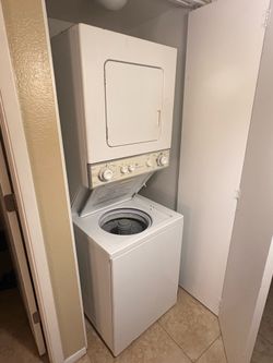Stacked Washing machine/dryer