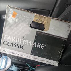 Farberware Classic Microwave - 0.7 CU-FT)/700 Watt