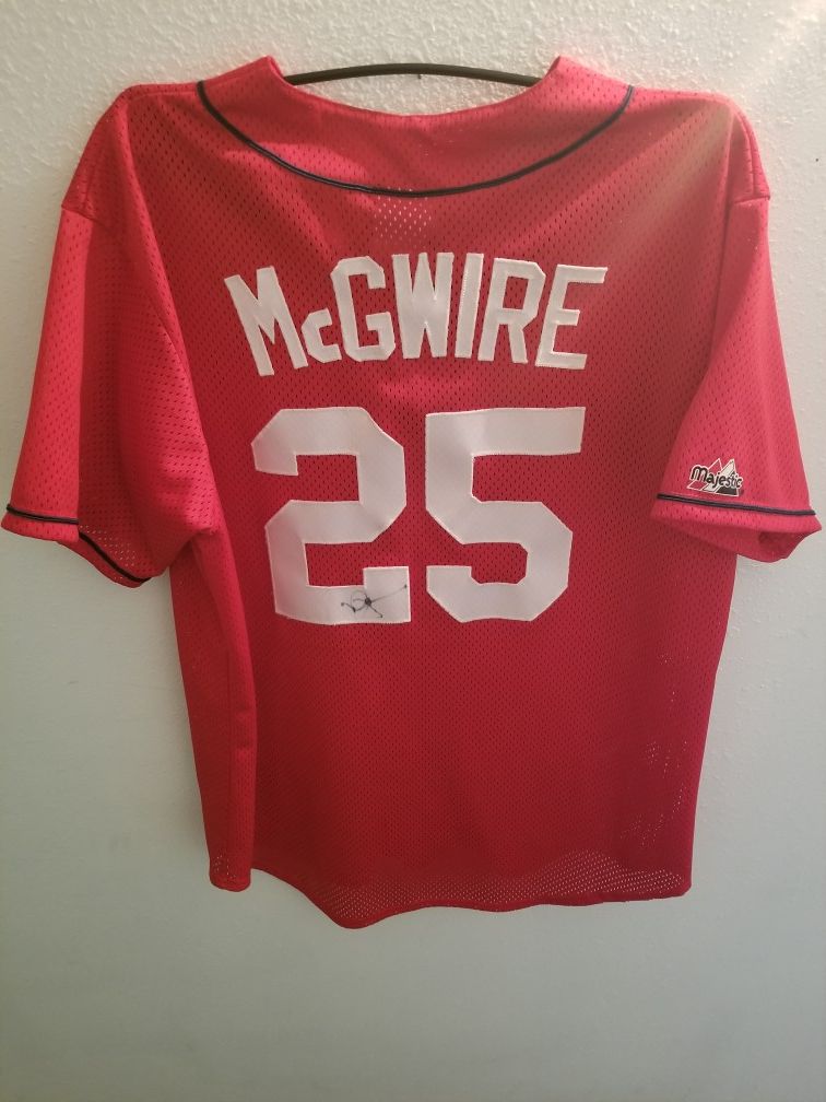 Autographed Mark McGwire St Louis Cardinals jersey