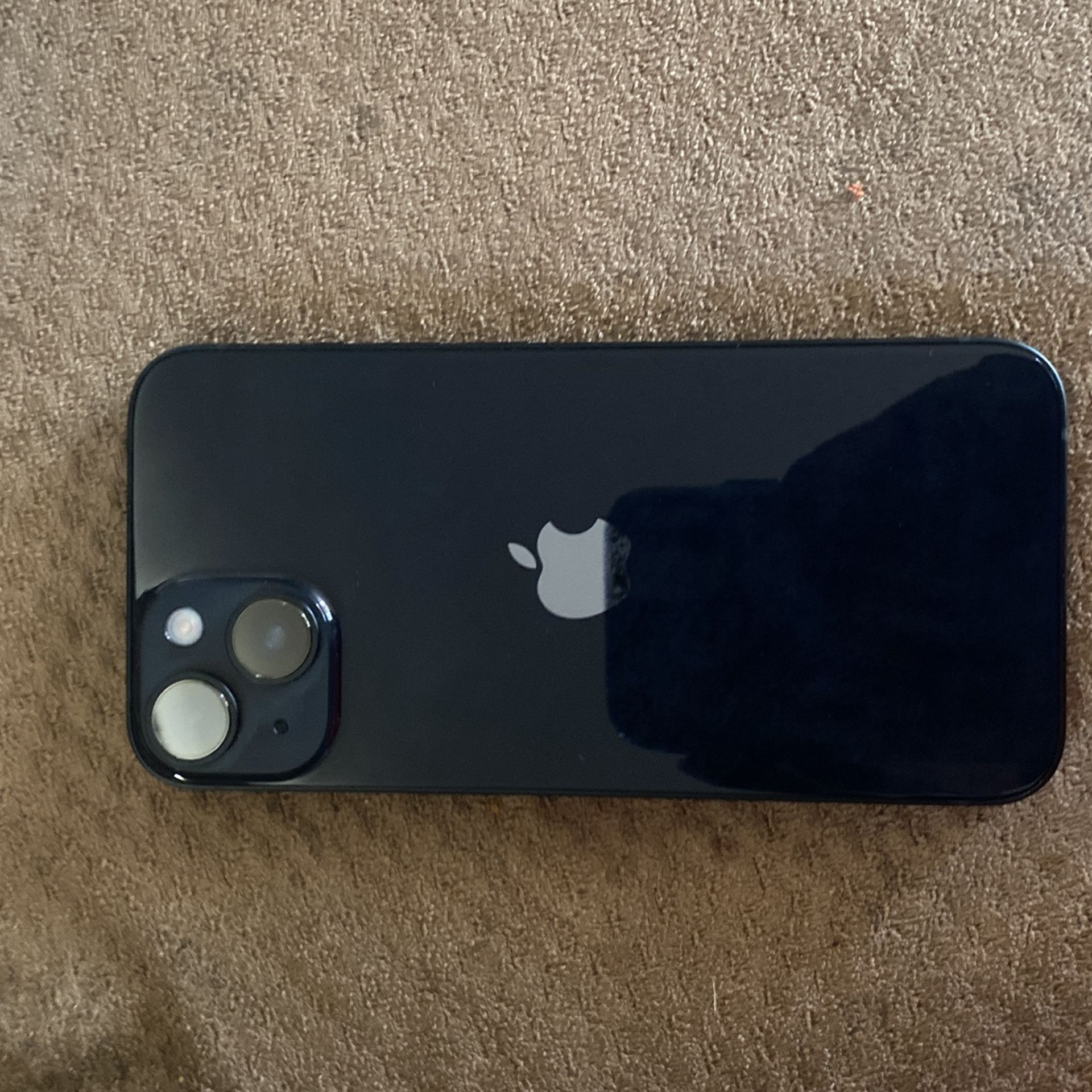 iPhone 14 128gb424 on Fairfax shoes