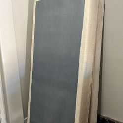 King Box Springs, 2 Sets