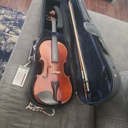 Size 4/4 Violin