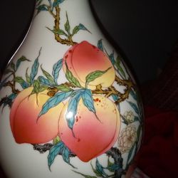 Vase From Late 17 To Early 1800s