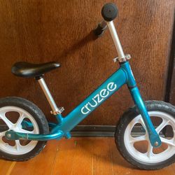 Cruzee Balance Bike