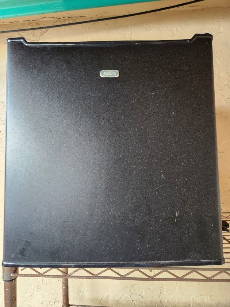 MINI FRIDGE WORKING 💯 