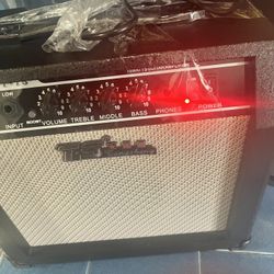 Electric Guitar 15Watt Amplifier