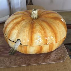 Ceramic pumpkin tureen
