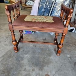 Landstrom Furniture Company Bench Style Stool