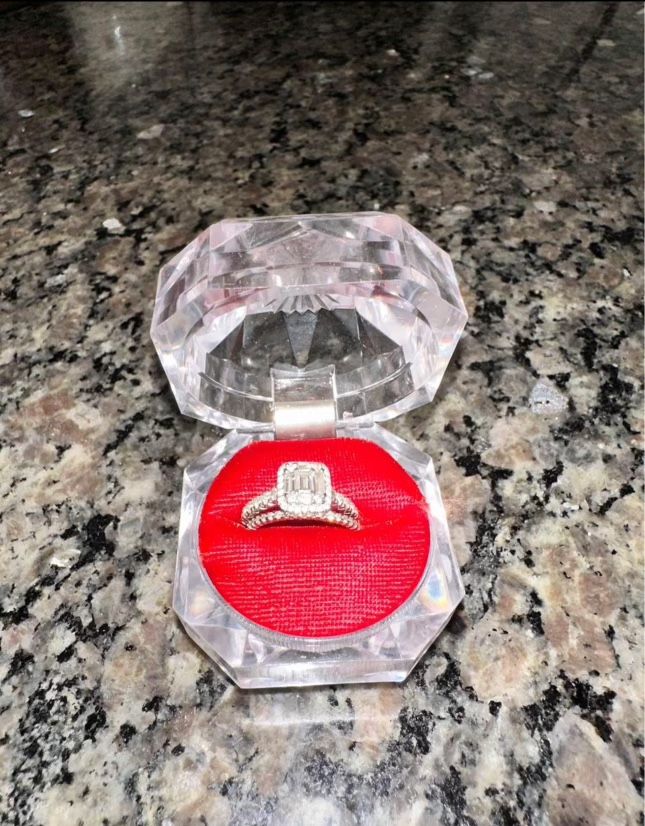 Engagement ring set size 6 