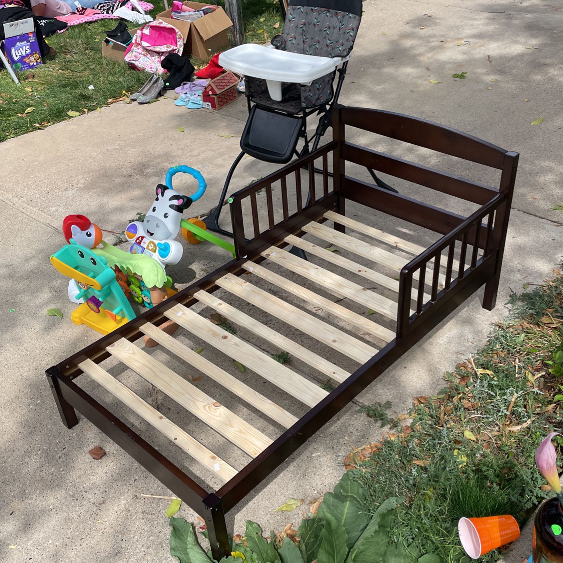 Toddler Bundle Bed, toys, High Chair 