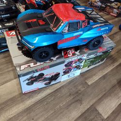 Brushless electric RC Short course Truck ARRMA fury brand new July special deal $250