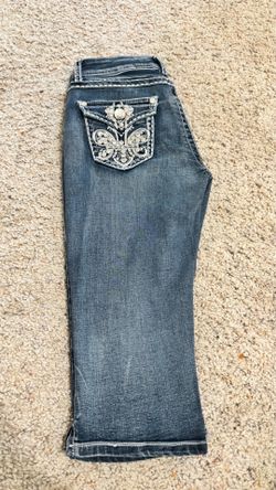 Y2K low rise bootcut  capris with white embroidered design on back pocket