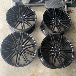 20 Inch Staggered Element Wheels 