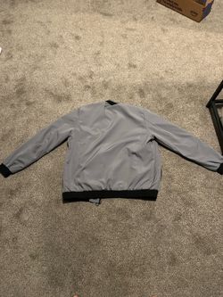 Wind breaker jacket Large
