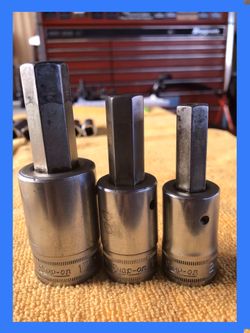 Snap on 1/2 “ drive 17mm, 14mm, 12mm standard hex bit socket driver set