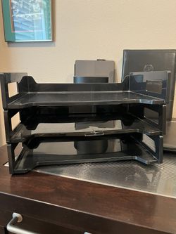 STACKABLE DOCUMENT TRAYS