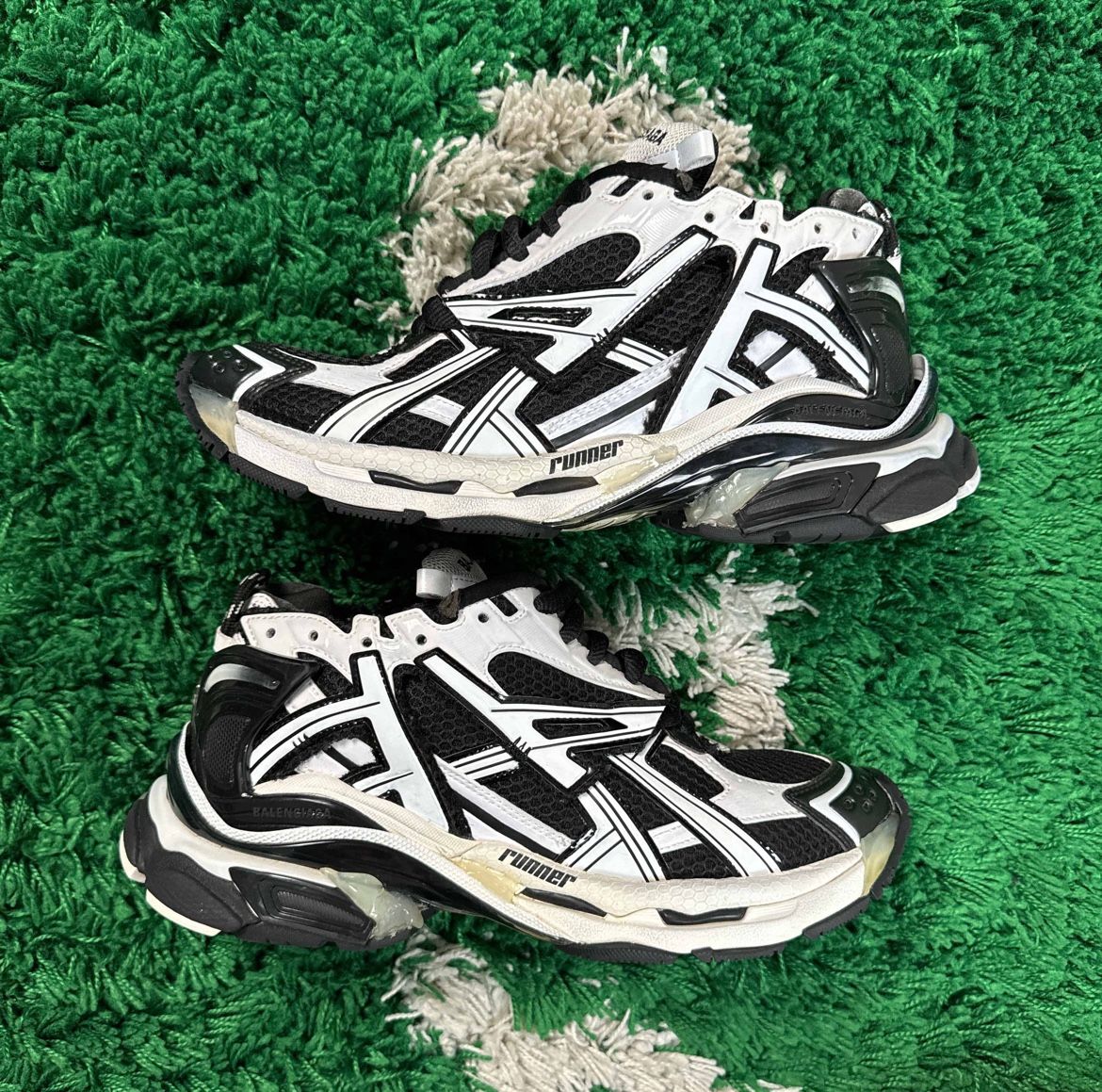 balenciaga runners